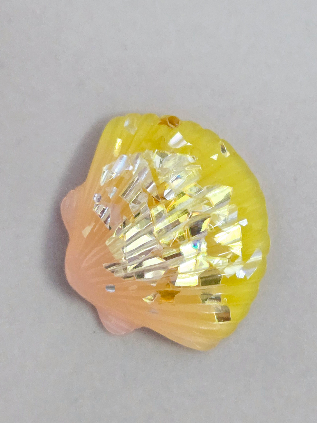 Shell yellow, Acrylic